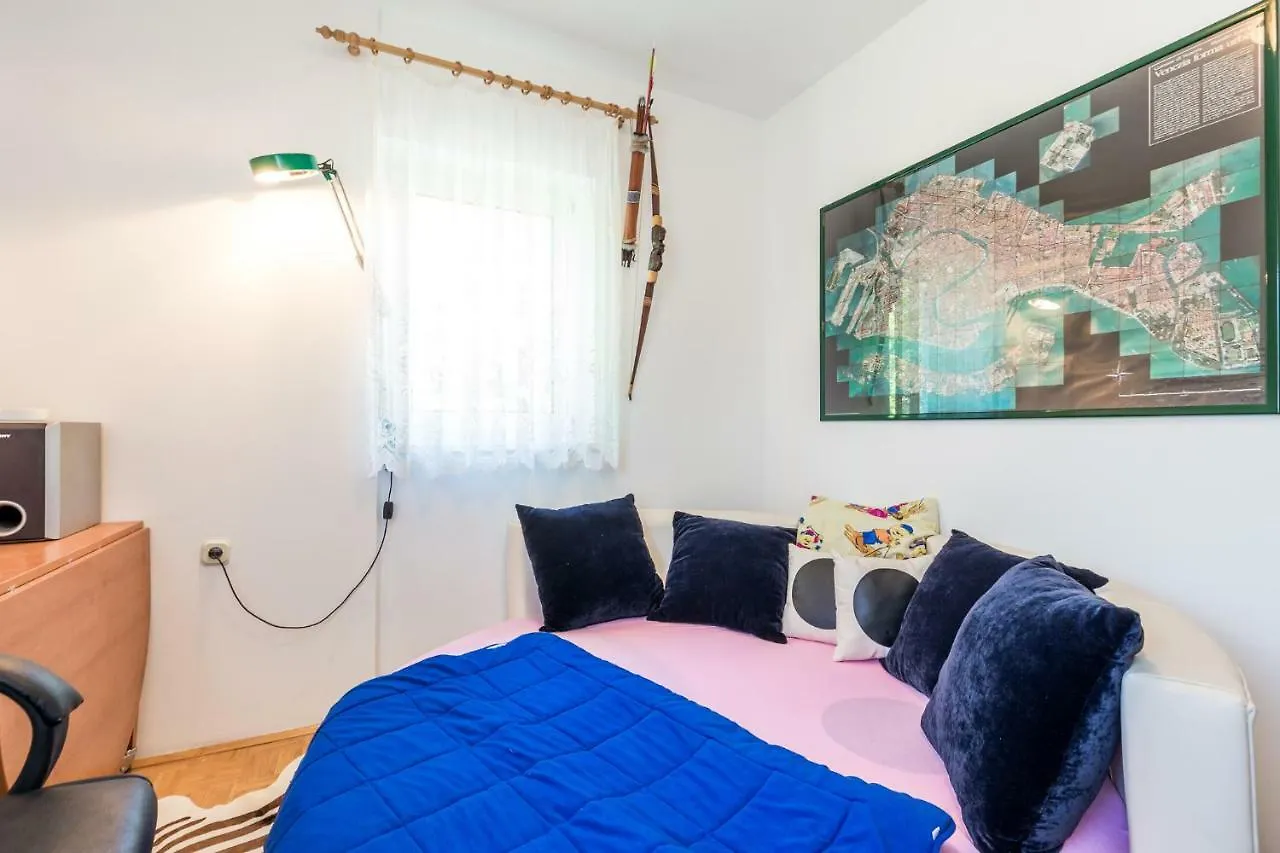 Villa Giani Apartments With Swimming Pool Opatija