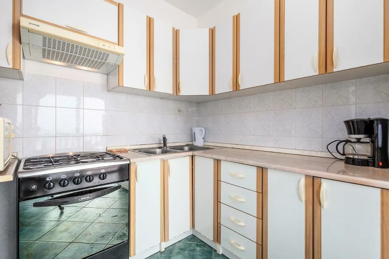 Villa Giani Apartments With Swimming Pool Opatija